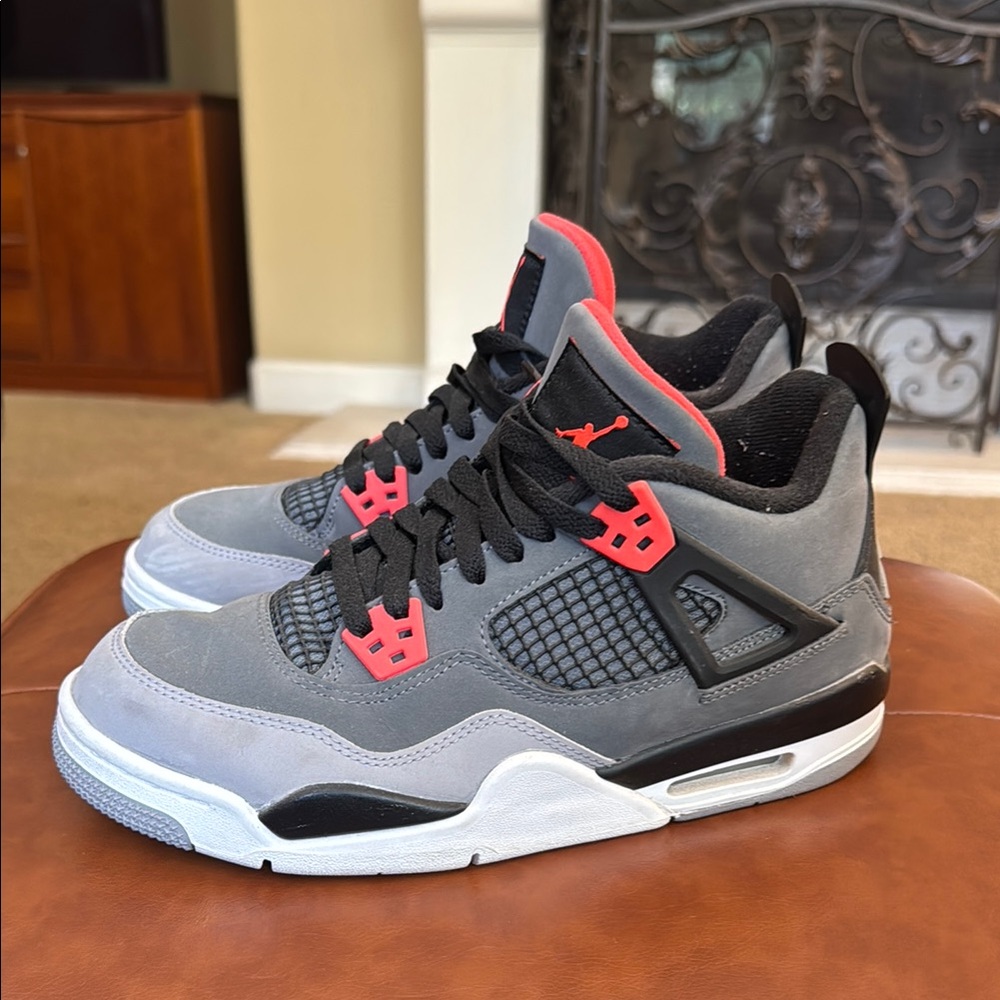 Jordan 4 Infrared - Picture 3 of 10